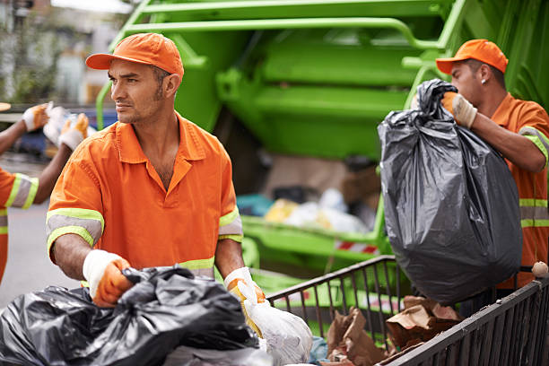 Best Construction Debris Removal  in Vcennes, IN